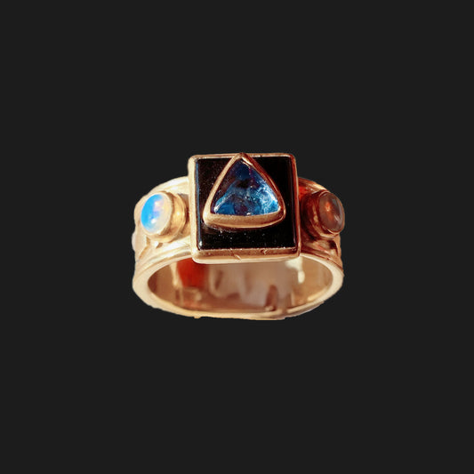Pyramind Ring with Hieroglyphs